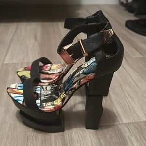 Privileged black heels